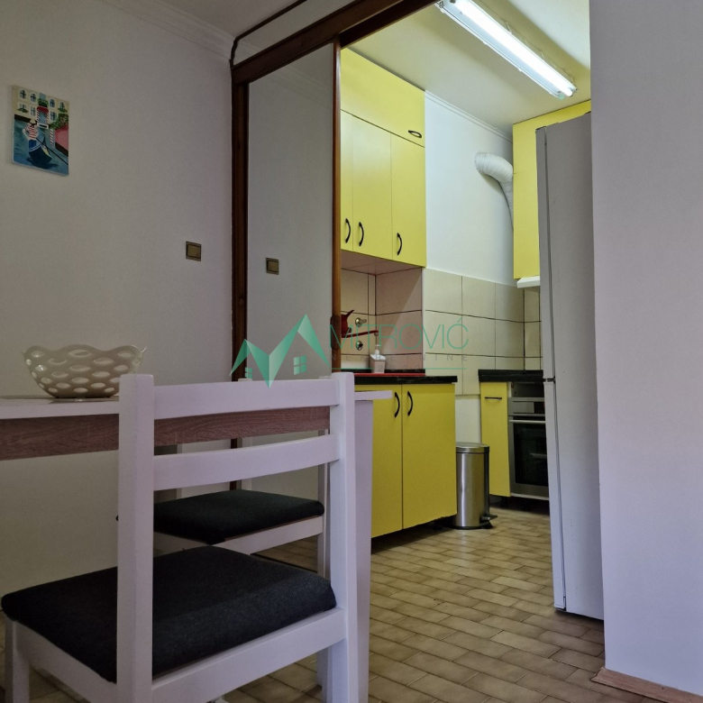 Stan Prodaja Novi Sad  40 m2