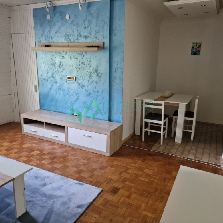 Stan Prodaja Novi Sad  40 m2