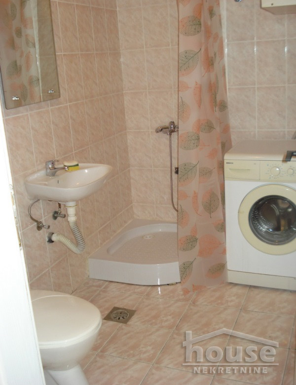 Stan Izdavanje Novi Sad  28 m2