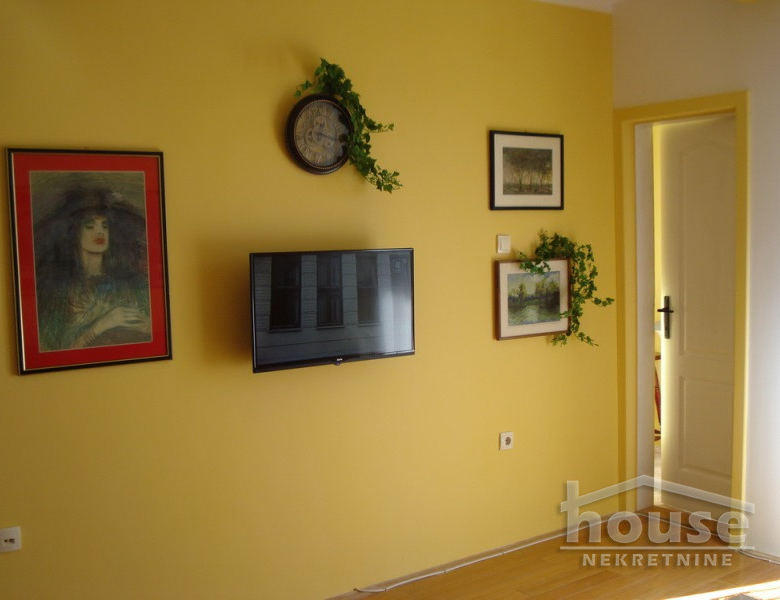 Stan Izdavanje Novi Sad  28 m2