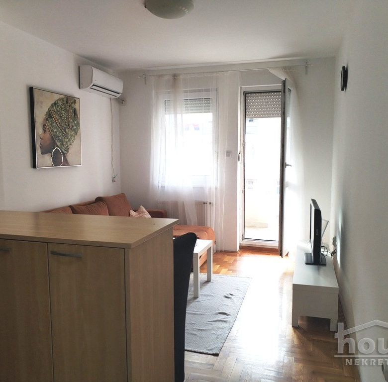 Stan Izdavanje Novi Sad  29 m2