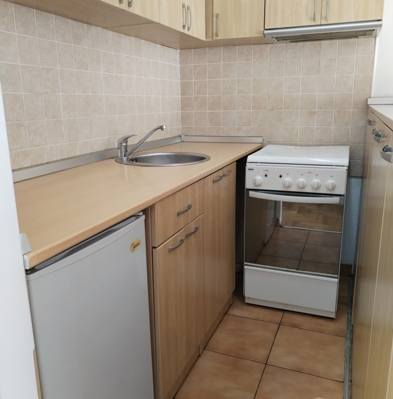 Stan Izdavanje Novi Sad  29 m2