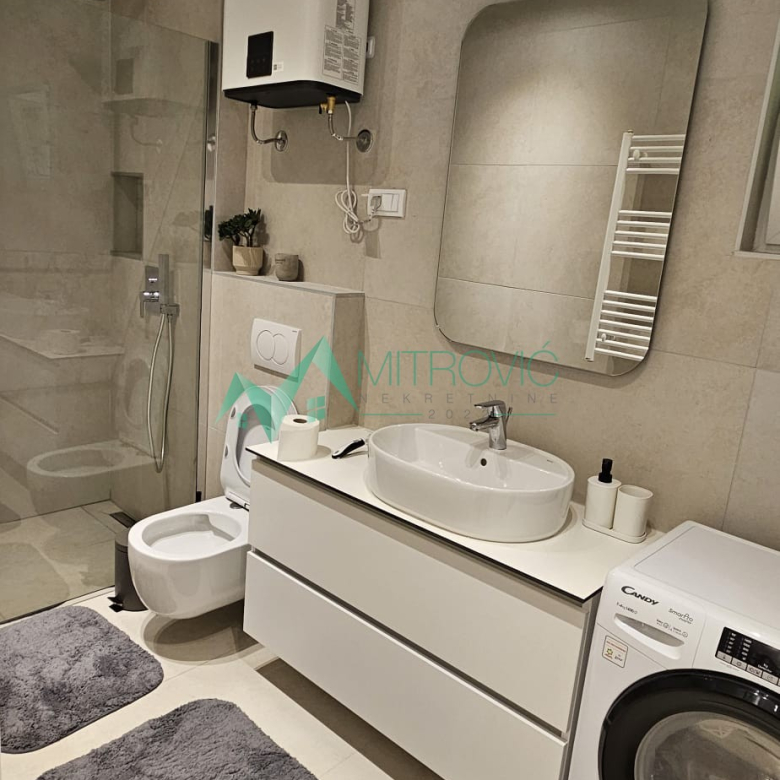 Stan Prodaja Novi Sad  40 m2