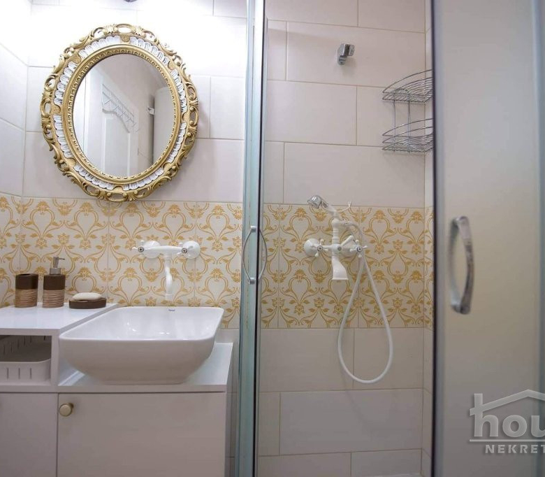 Stan Izdavanje Novi Sad  40 m2