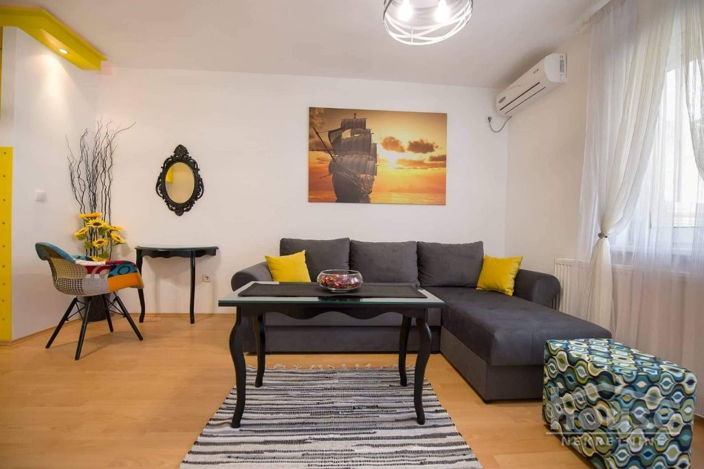 Stan Izdavanje Novi Sad  40 m2
