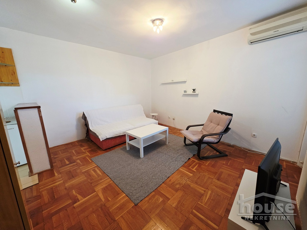 Stan Izdavanje Novi Sad  28 m2