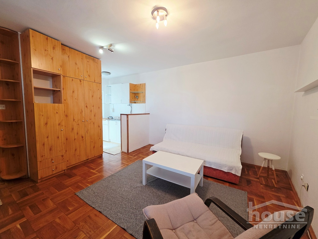 Stan Izdavanje Novi Sad  28 m2