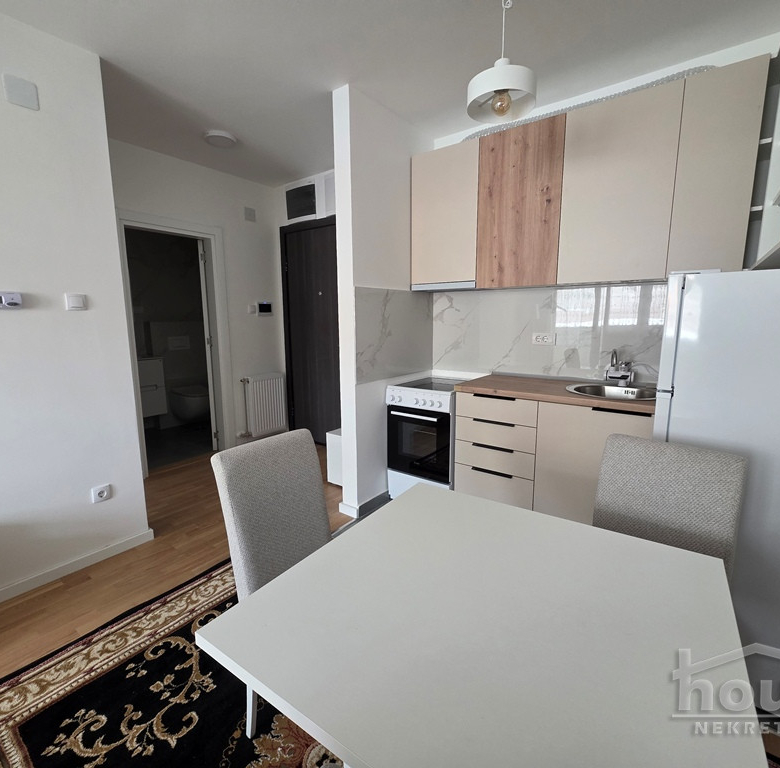 Stan Izdavanje Novi Sad  38 m2