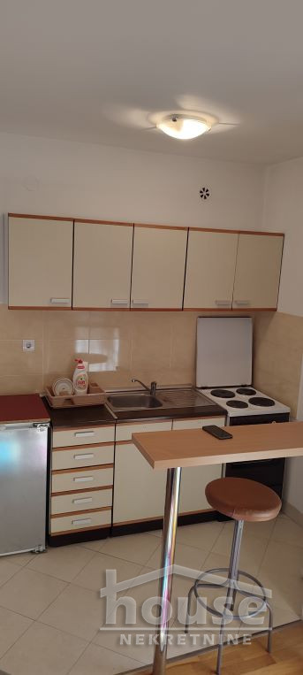 Stan Izdavanje Novi Sad  24 m2