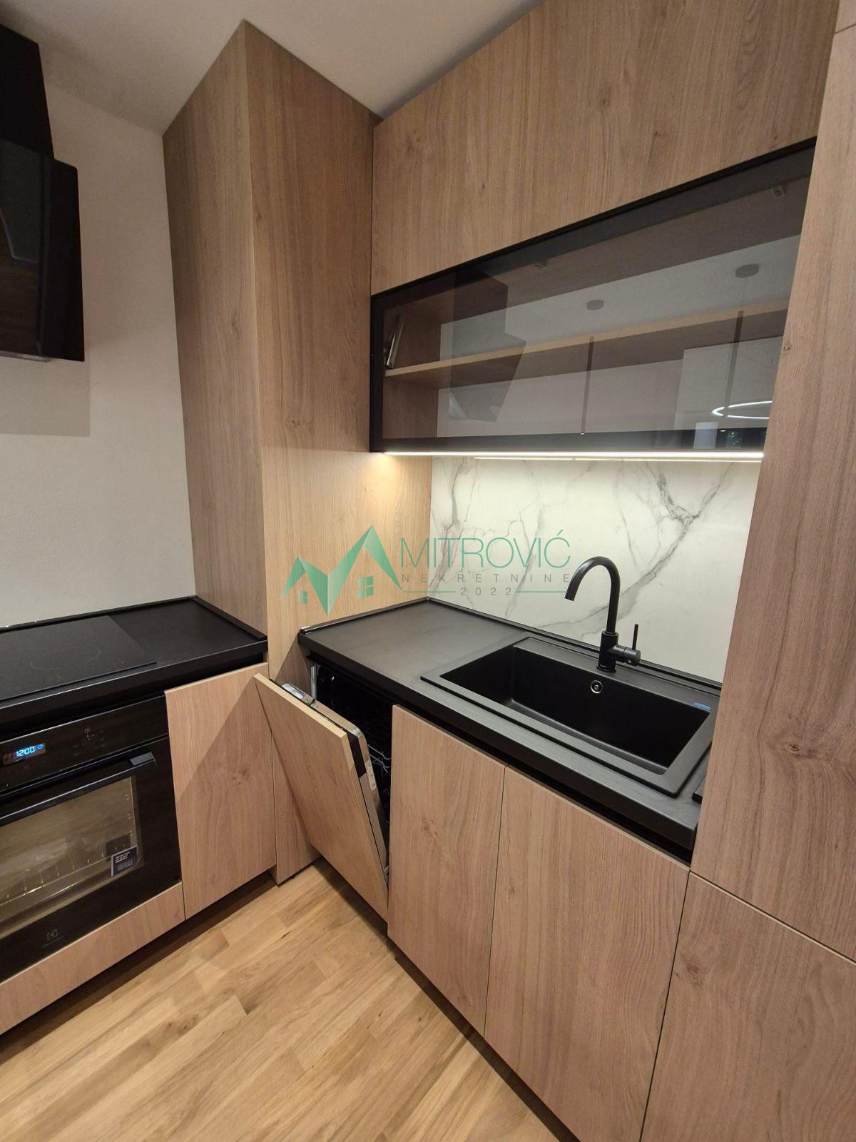 Stan Prodaja Novi Sad  67 m2