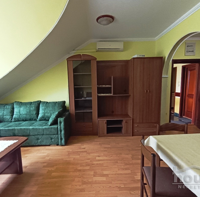 Stan Izdavanje Novi Sad  43 m2