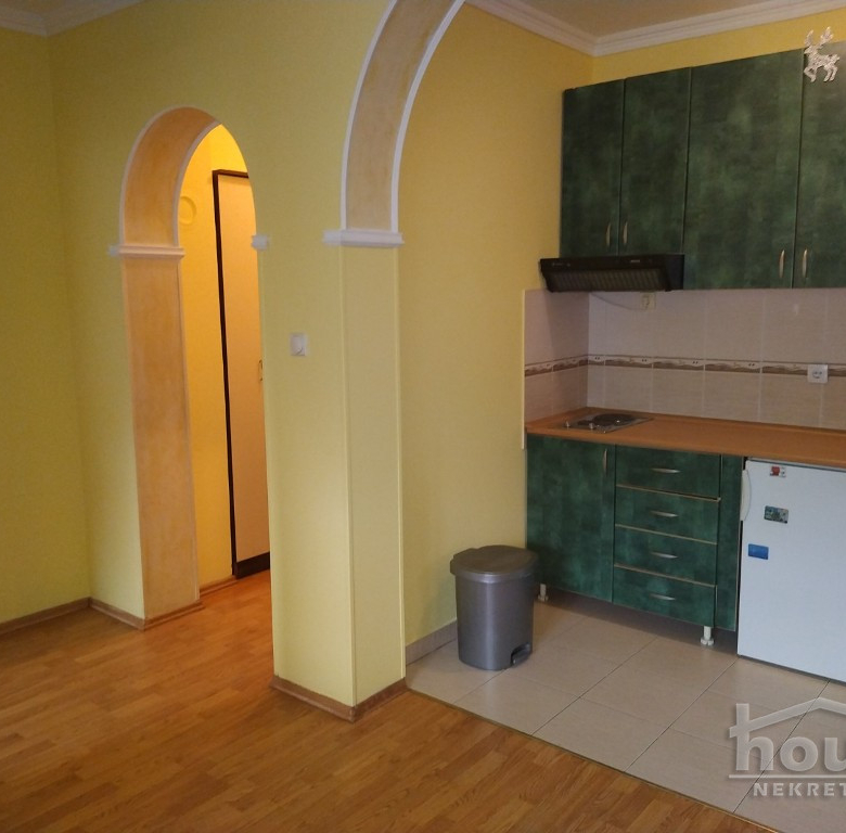 Stan Izdavanje Novi Sad  47 m2