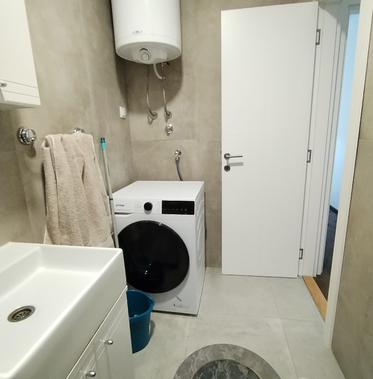 Stan Izdavanje Novi Sad  43 m2