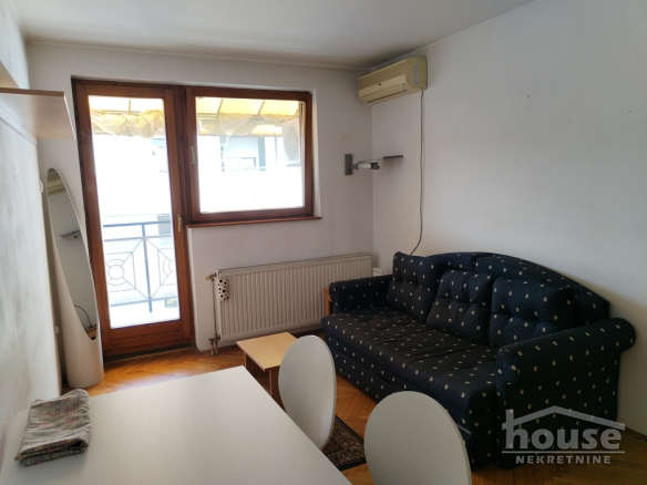 Stan Izdavanje Novi Sad  25 m2