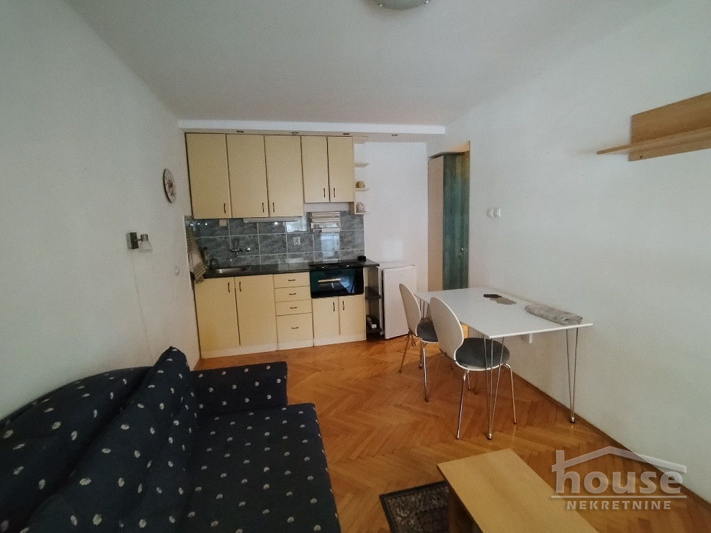 Stan Izdavanje Novi Sad  25 m2