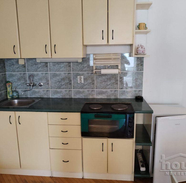 Stan Izdavanje Novi Sad  25 m2