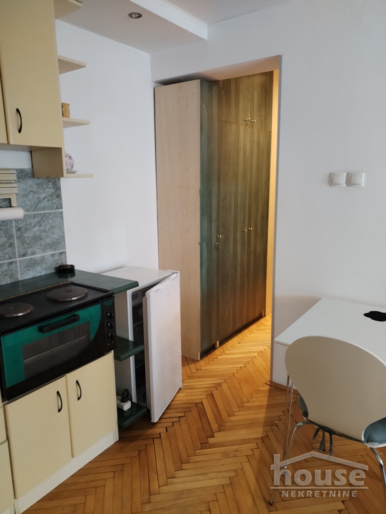 Stan Izdavanje Novi Sad  25 m2