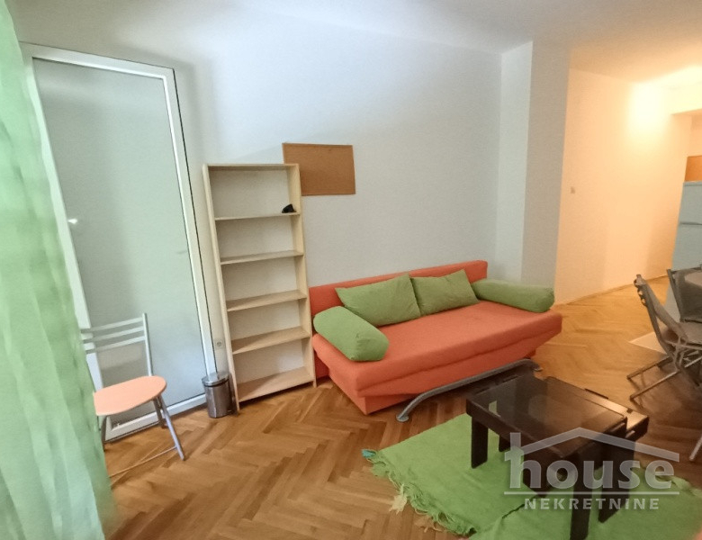 Stan Izdavanje Novi Sad  29 m2