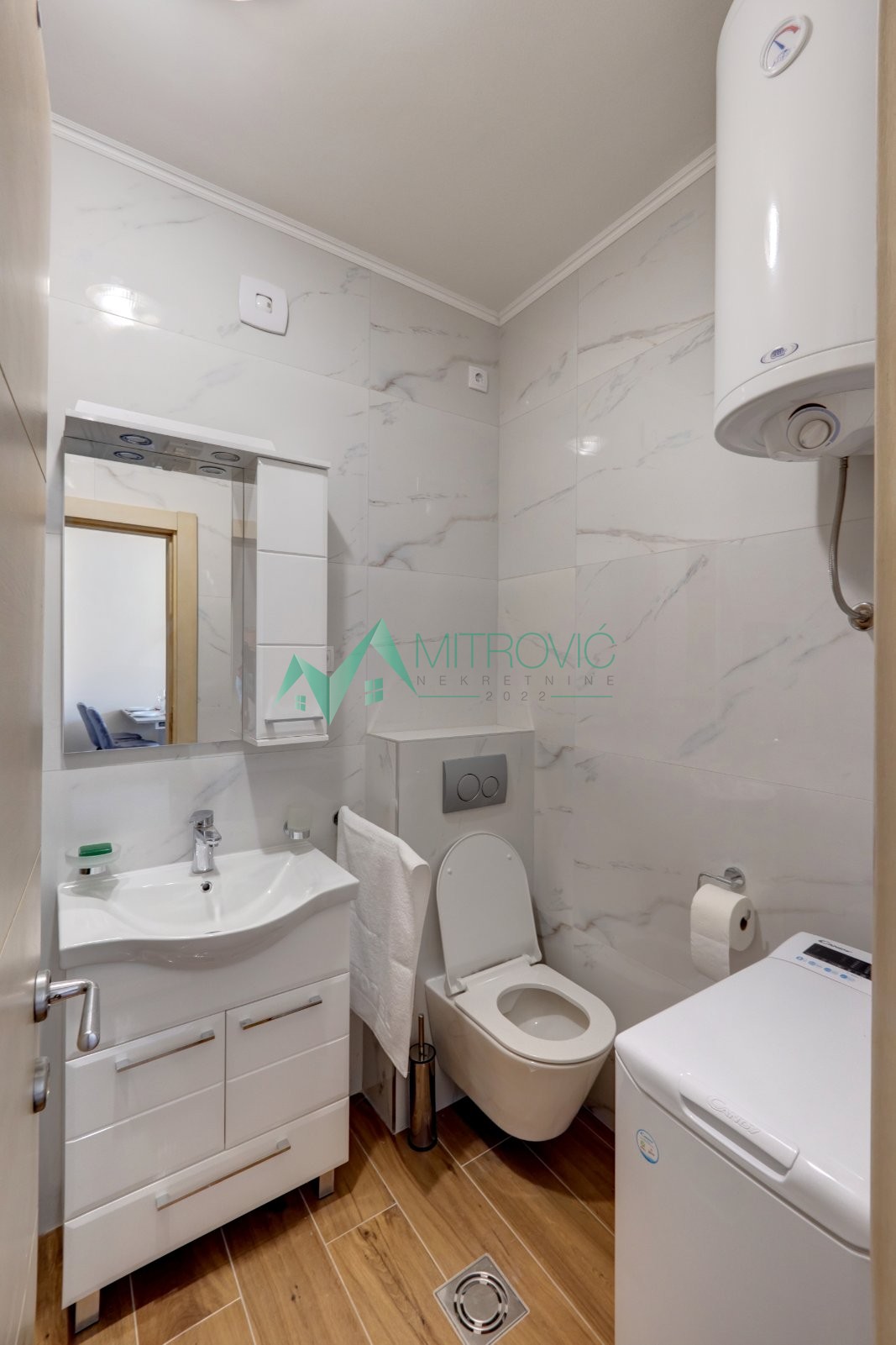 Stan Prodaja Novi Sad  38 m2