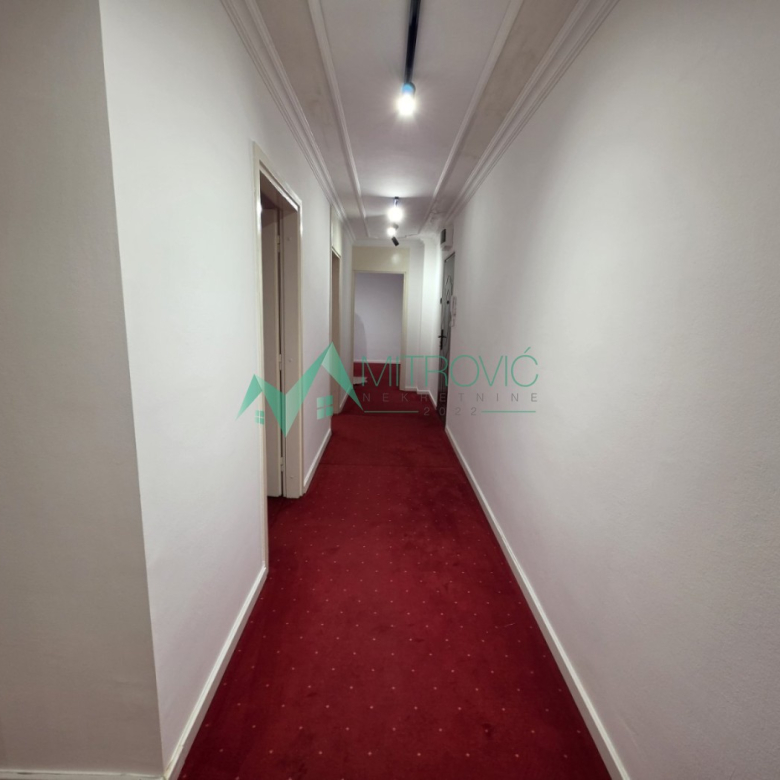 Lokal Prodaja Novi Sad  73 m2