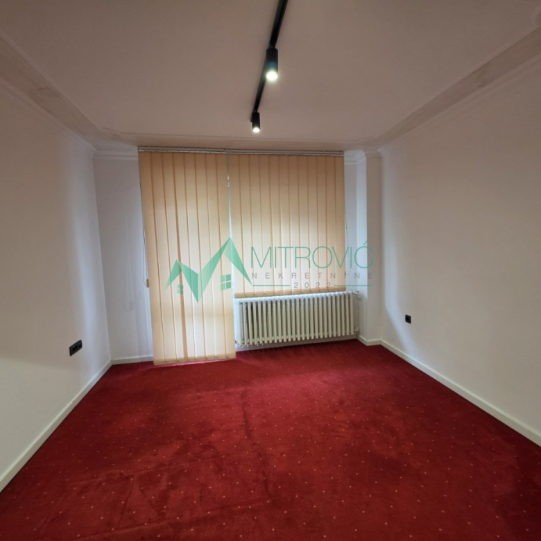 Lokal Prodaja Novi Sad  73 m2