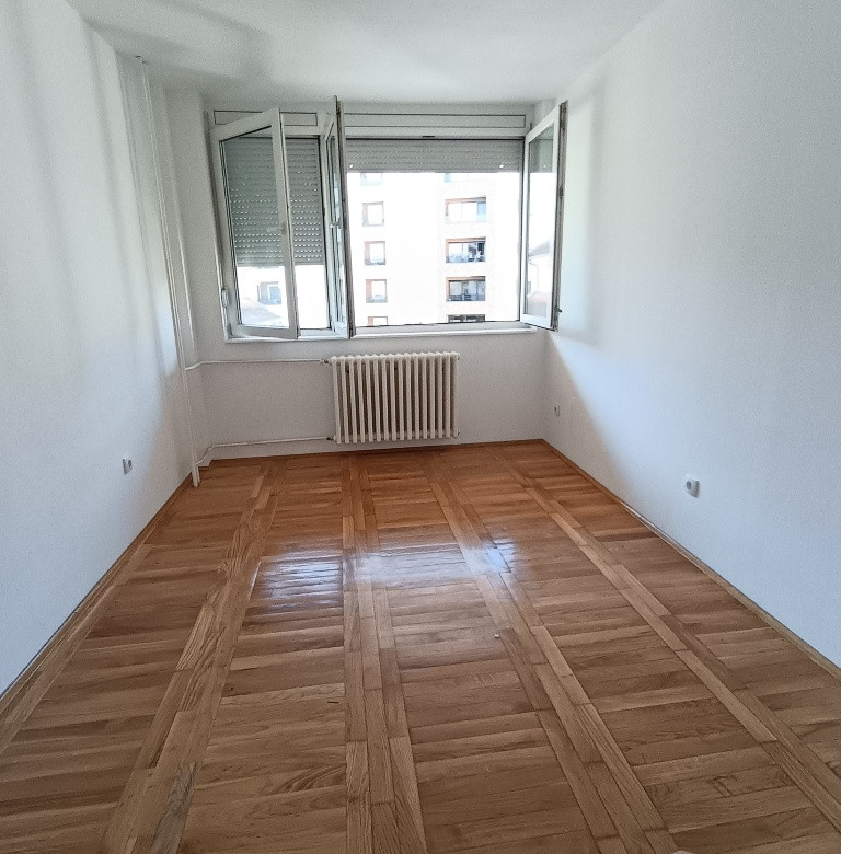 Stan Izdavanje Novi Sad  69 m2