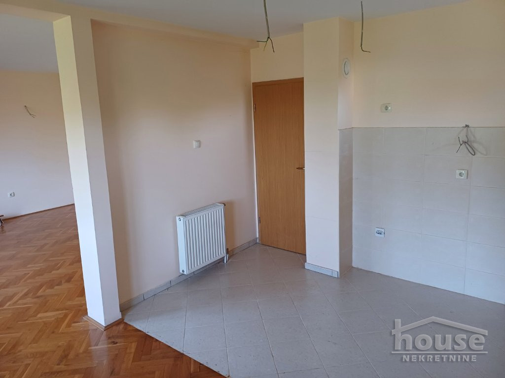 Stan Izdavanje Novi Sad  87 m2