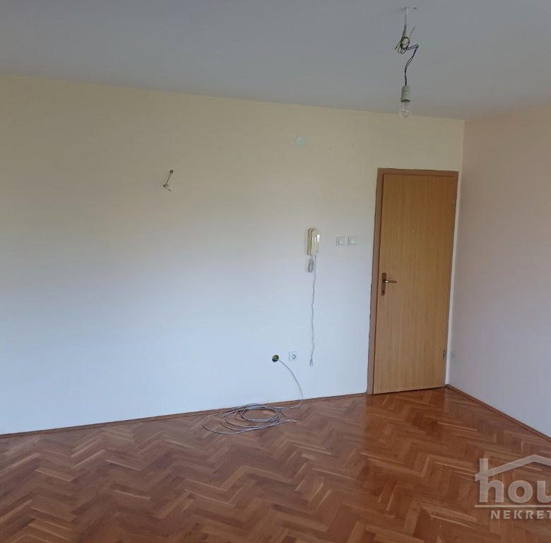 Stan Izdavanje Novi Sad  87 m2