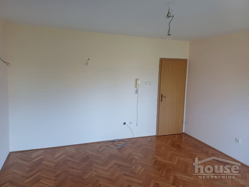 Stan Izdavanje Novi Sad  87 m2