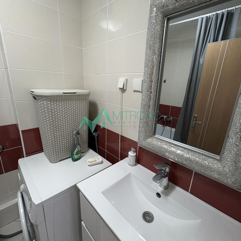 Stan Prodaja Novi Sad  42 m2