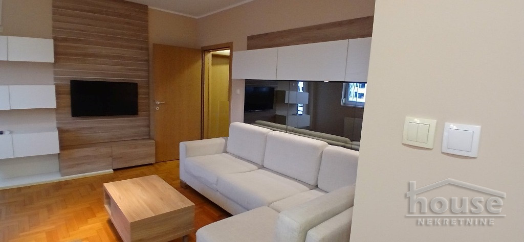 Stan Izdavanje Novi Sad  42 m2