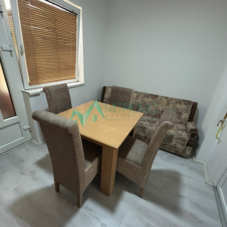 Stan Prodaja Veternik  40 m2