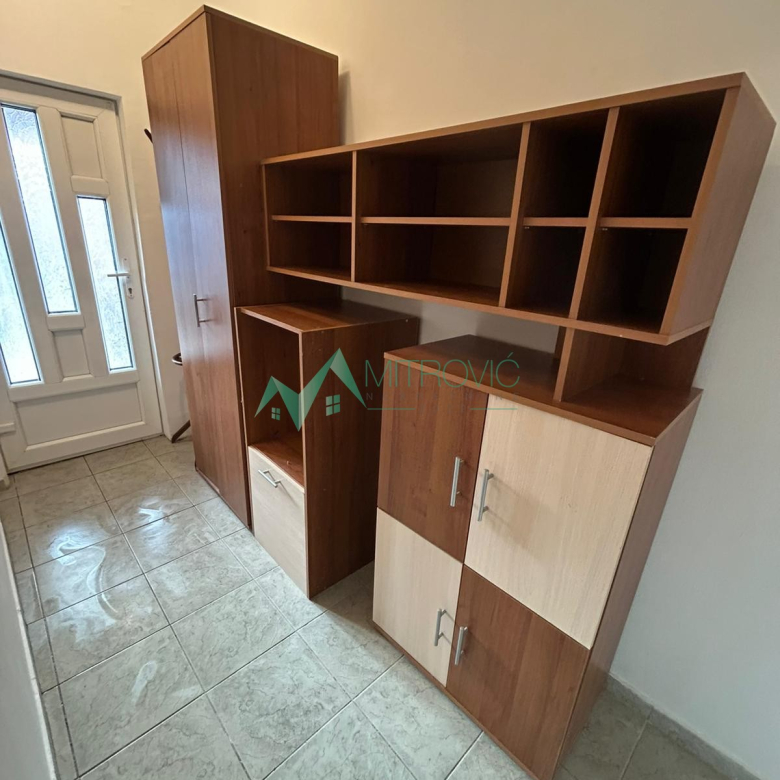 Stan Prodaja Veternik  40 m2