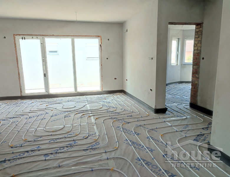 Lokal Izdavanje Novi Sad  300 m2