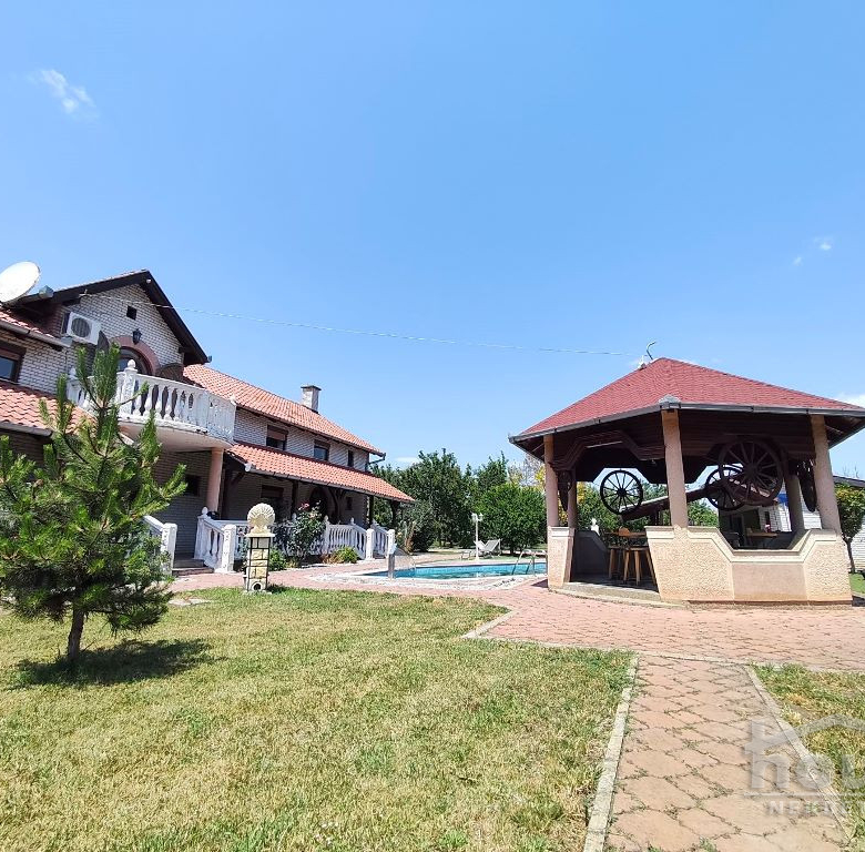 Kuća Izdavanje Novi Sad  442 m2