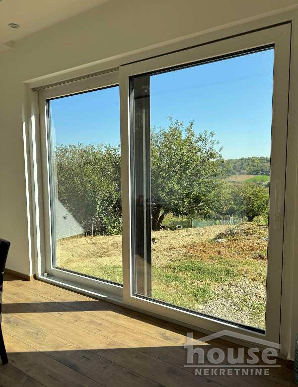 Kuća Prodaja Novi Sad  300 m2
