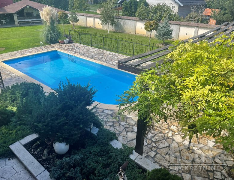 Kuća Prodaja Novi Sad  370 m2
