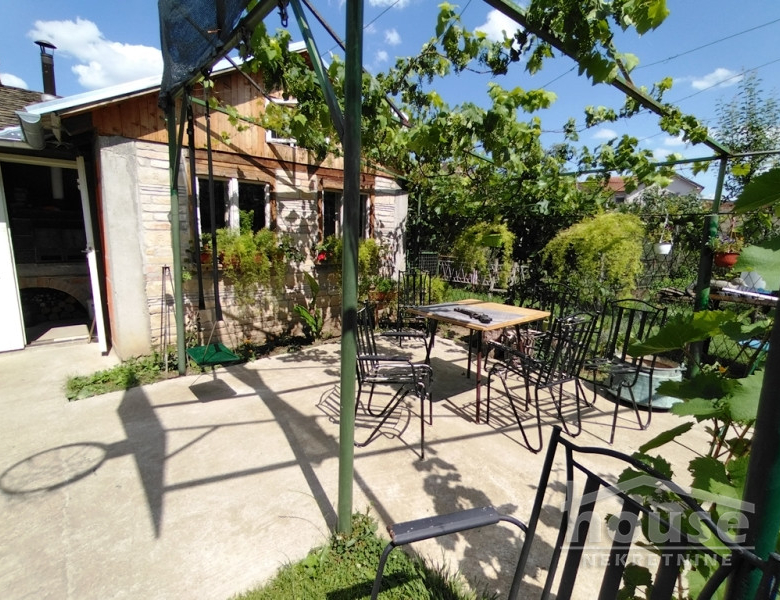 Kuća Prodaja Novi Sad  361 m2