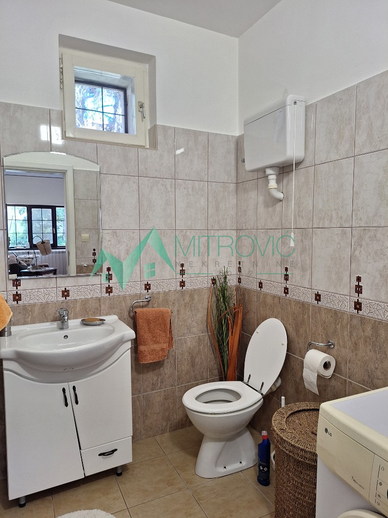 kuce-begeC-3000257-lichf Kuća na prodaju, Begeč, Novi Sad, 316m², 210.000 €