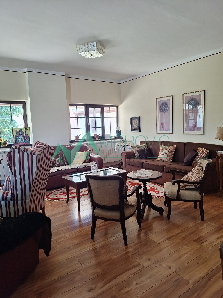 kuce-begeC-3000257-zxlwa STAMBENO-POSLOVNI OBJEKAT U CENTRU BEGEČA – IDEALAN ZA RESTORAN, SALU ZA PROSLAVE I SVADBENE SVEČANOSTI