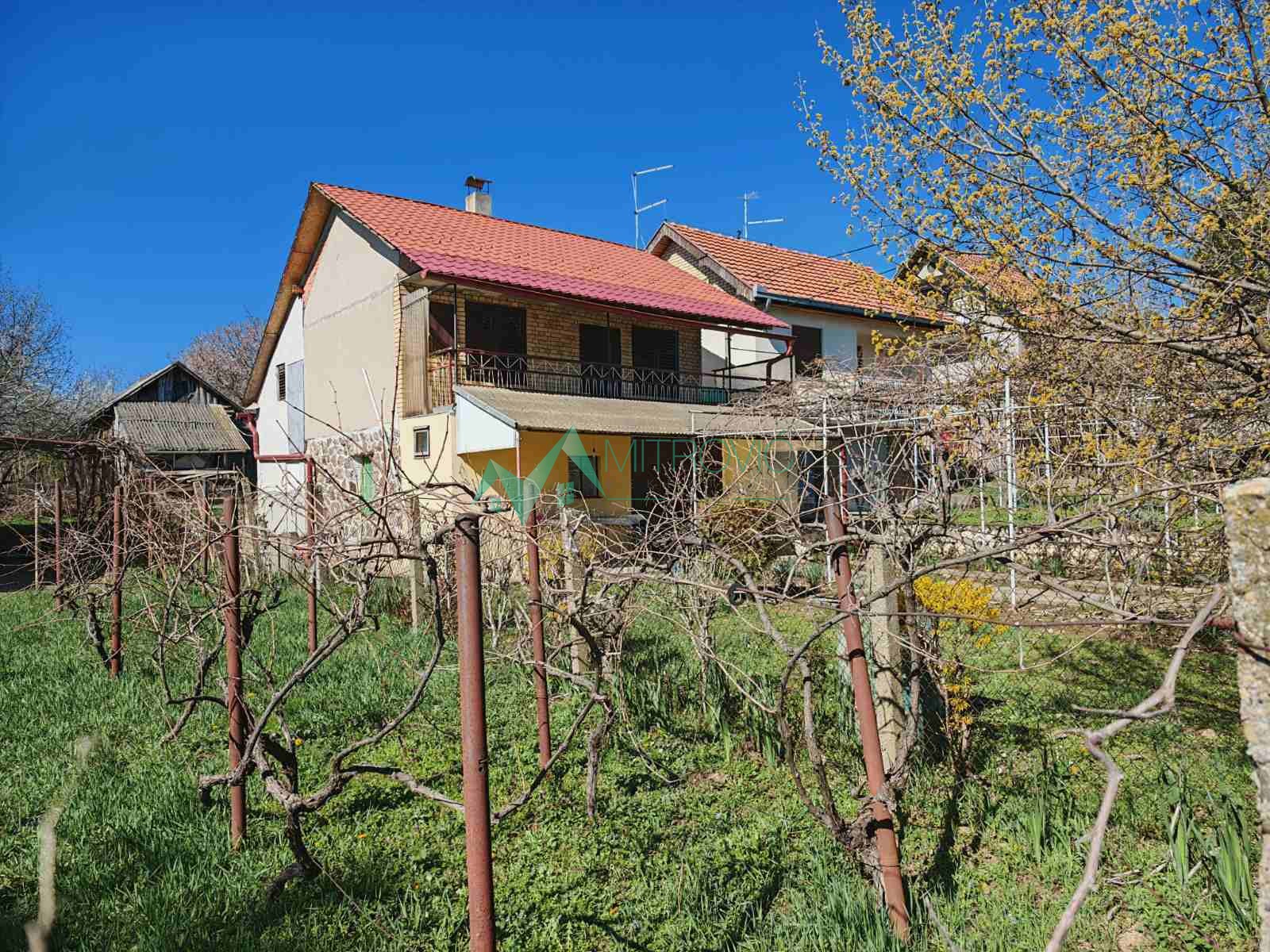 kuce-brdeZ-do-3000160-razx3 Kuća na prodaju, Čortanovci, Inđija, 64m², 80.000 €