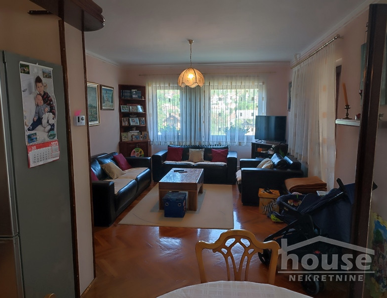Kuća Prodaja Novi Sad  300 m2