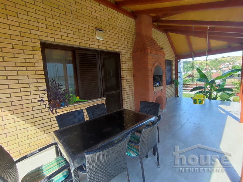 Kuća na prodaju, Bukovac, Novi Sad, 300m², 247.200 €