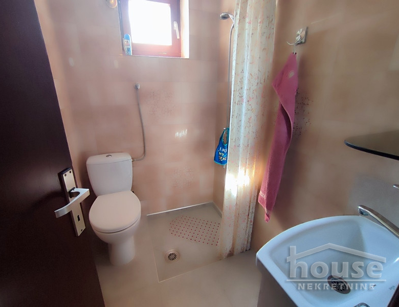 Kuća Prodaja Novi Sad  300 m2