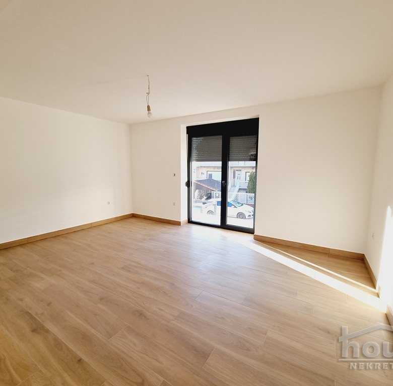 Kuća Prodaja Novi Sad  271 m2