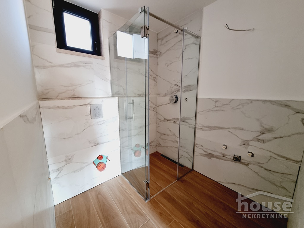 kuce-centar-3045012-rwxeo Kuća na prodaju, Sremska Kamenica, Novi Sad, 271m², 455.000 €