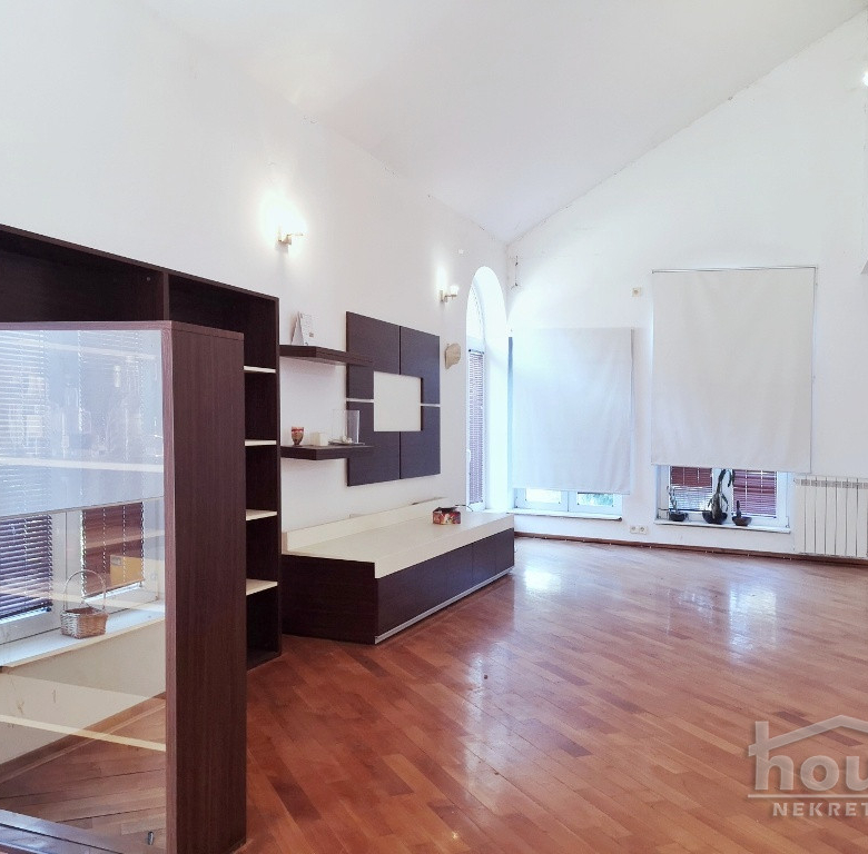 Kuća Prodaja Novi Sad  449 m2