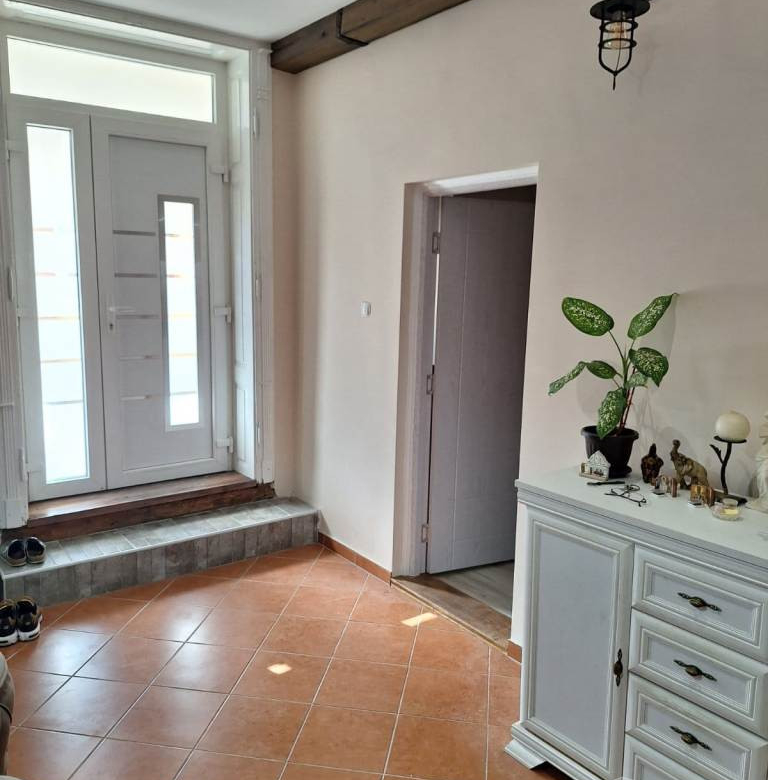 Kuća Prodaja Novi Sad  504 m2