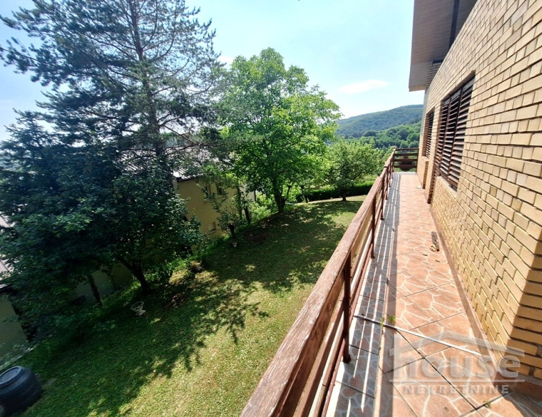Kuća Prodaja Novi Sad  178 m2