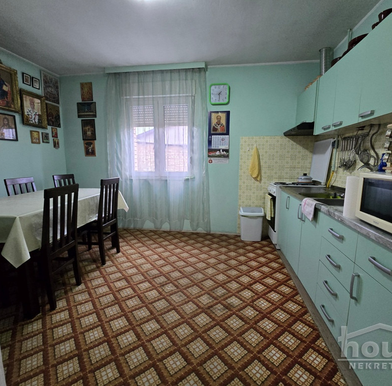 Kuća Prodaja Novi Sad  204 m2